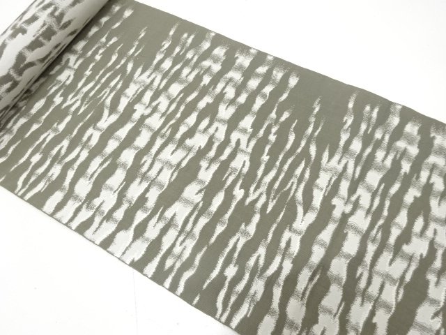 アンティーク　霞模様織り出し　八寸帯地反物